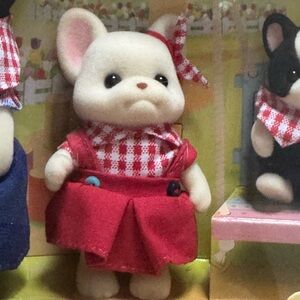 Calico critter bulldog